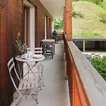 25 By Interhome שמפקס